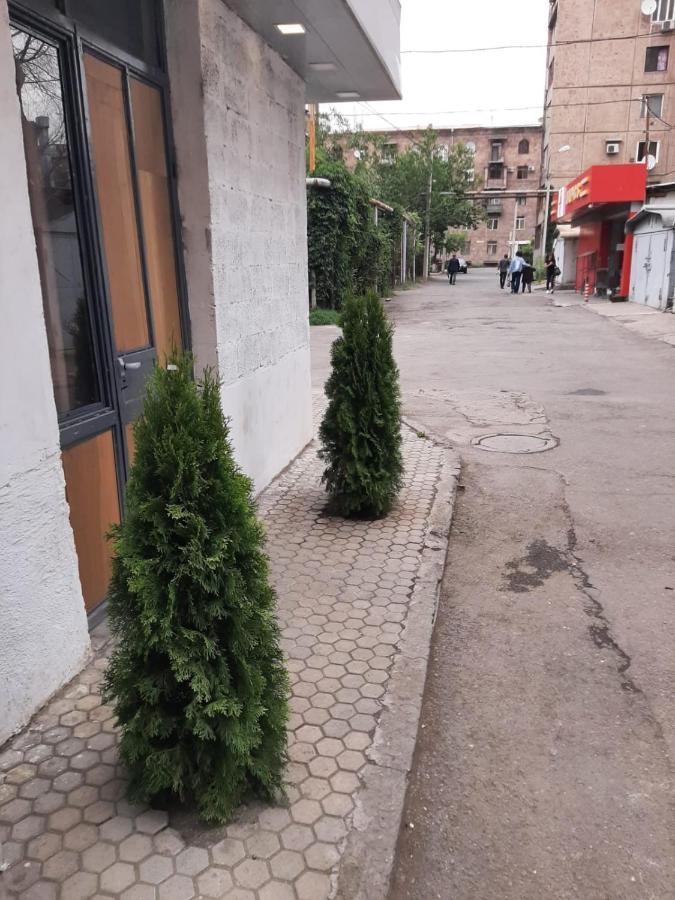 Vahe'S Corner House Hotel Yerevan Exterior photo